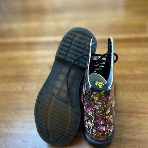 Limited edition floral Dr.Martens.